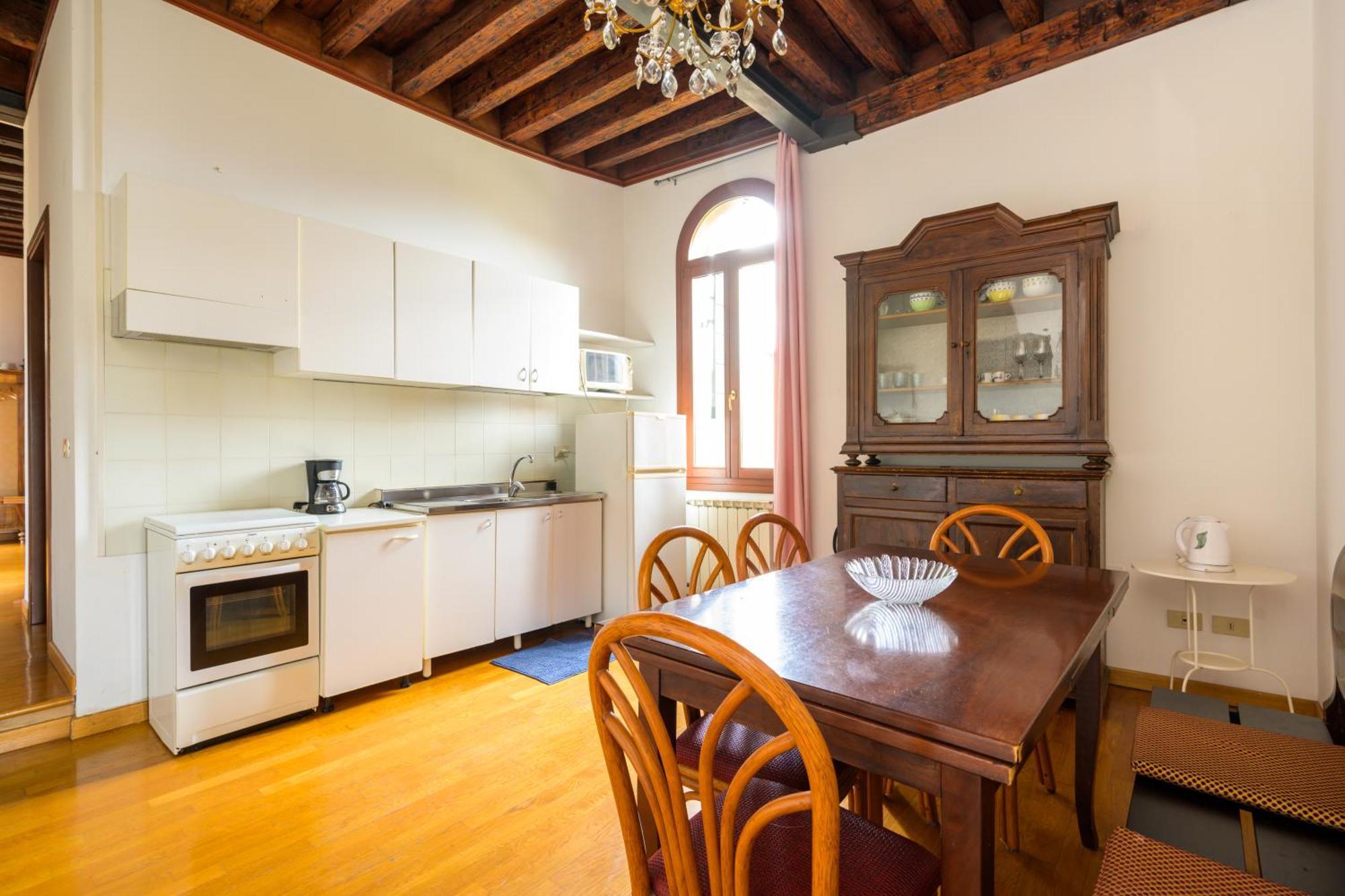 San Trovaso Apartment Venice