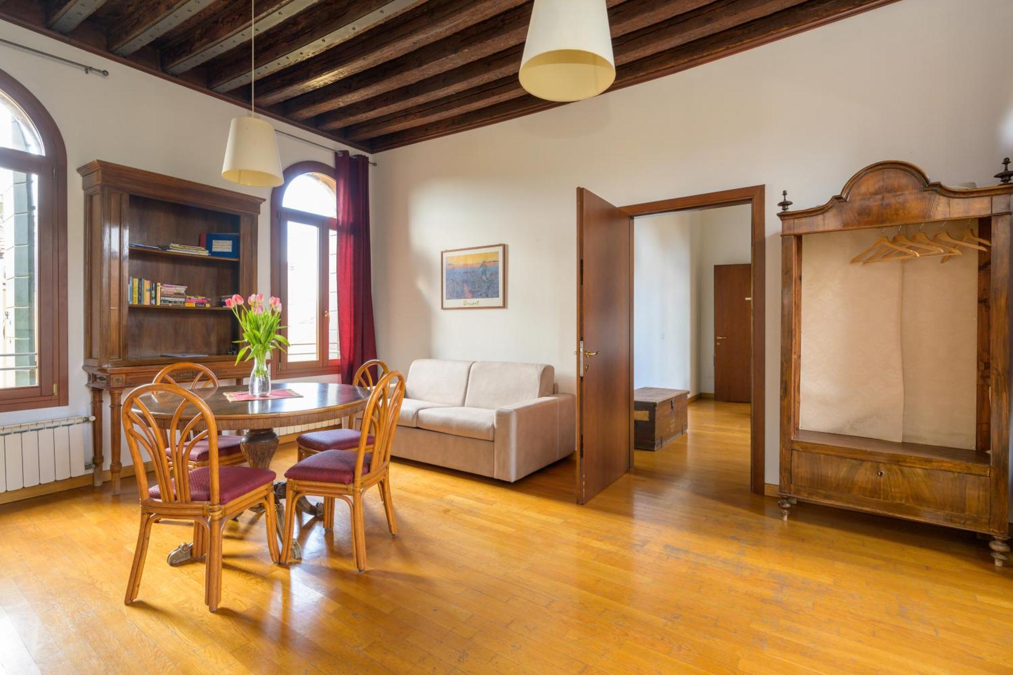 Apartment San Trovaso Venice
